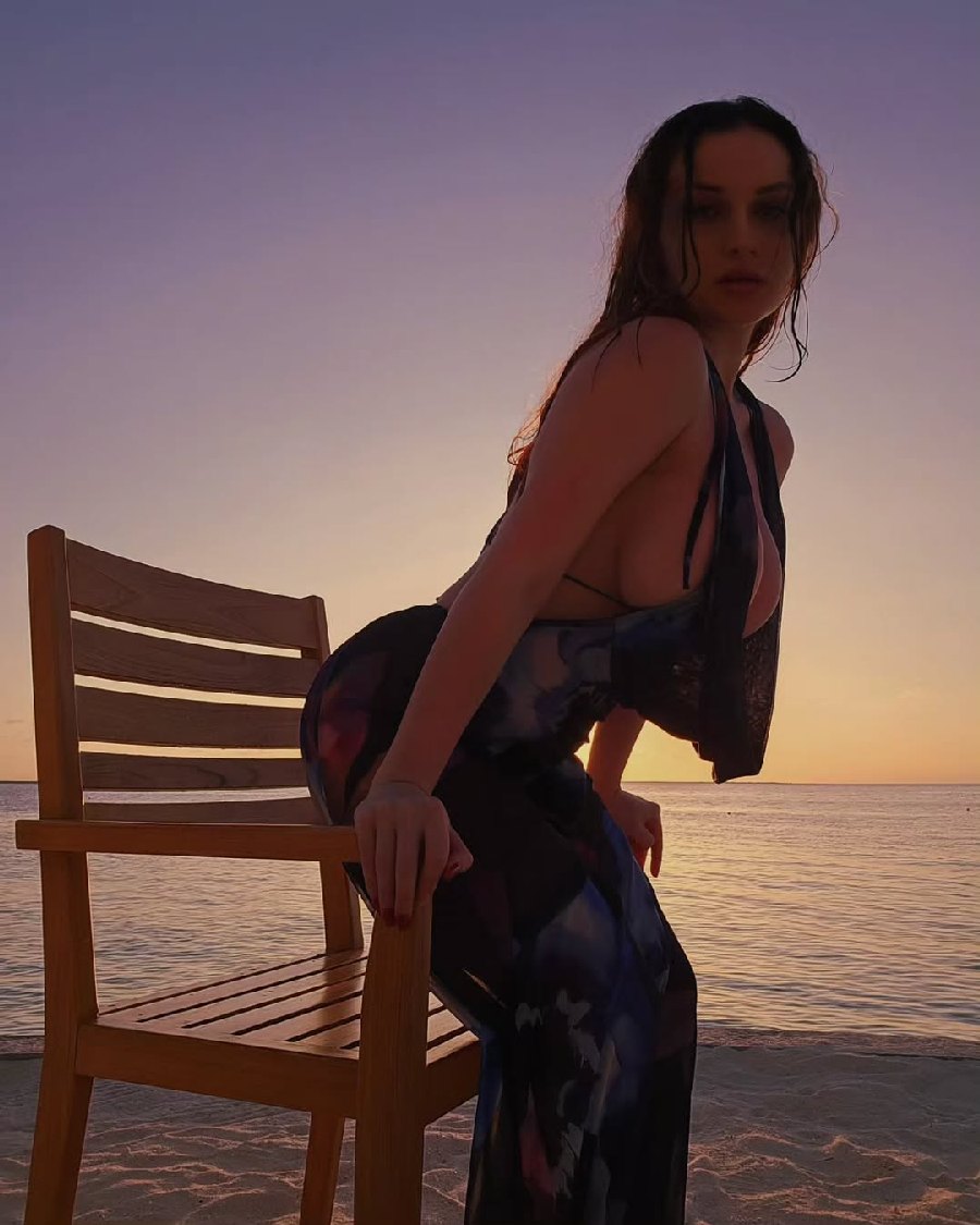 Sexy girl Miranda Faith nude in Cordoba