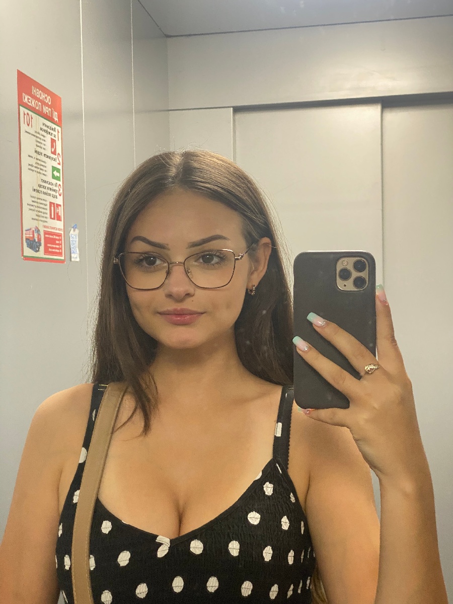 Sexy model Stacy in Cordoba